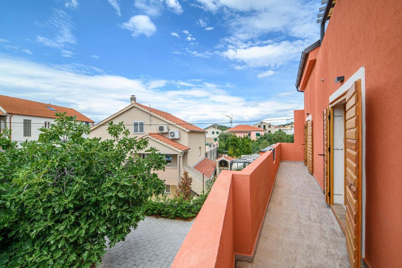 Apartments Orsula Near Old Town Šibenik Kültér fotó