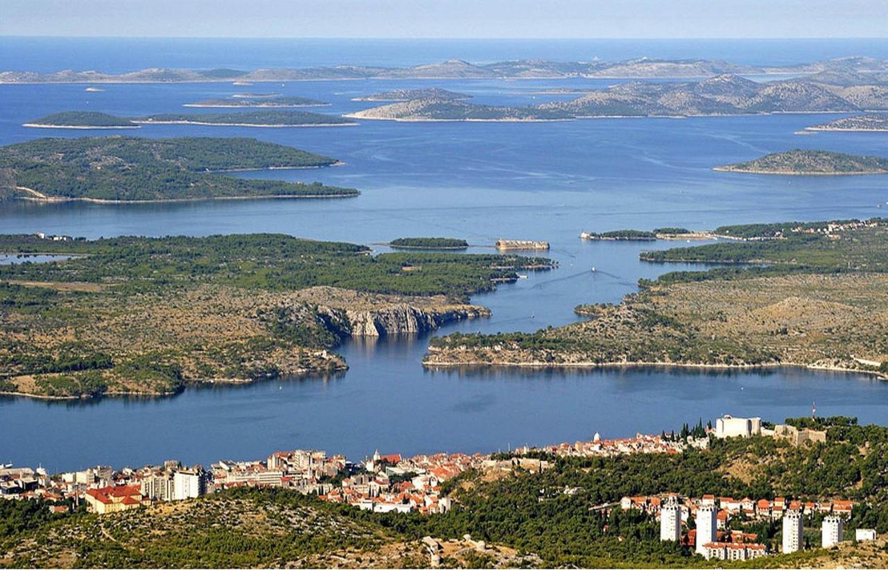 Apartments Orsula Near Old Town Šibenik Kültér fotó